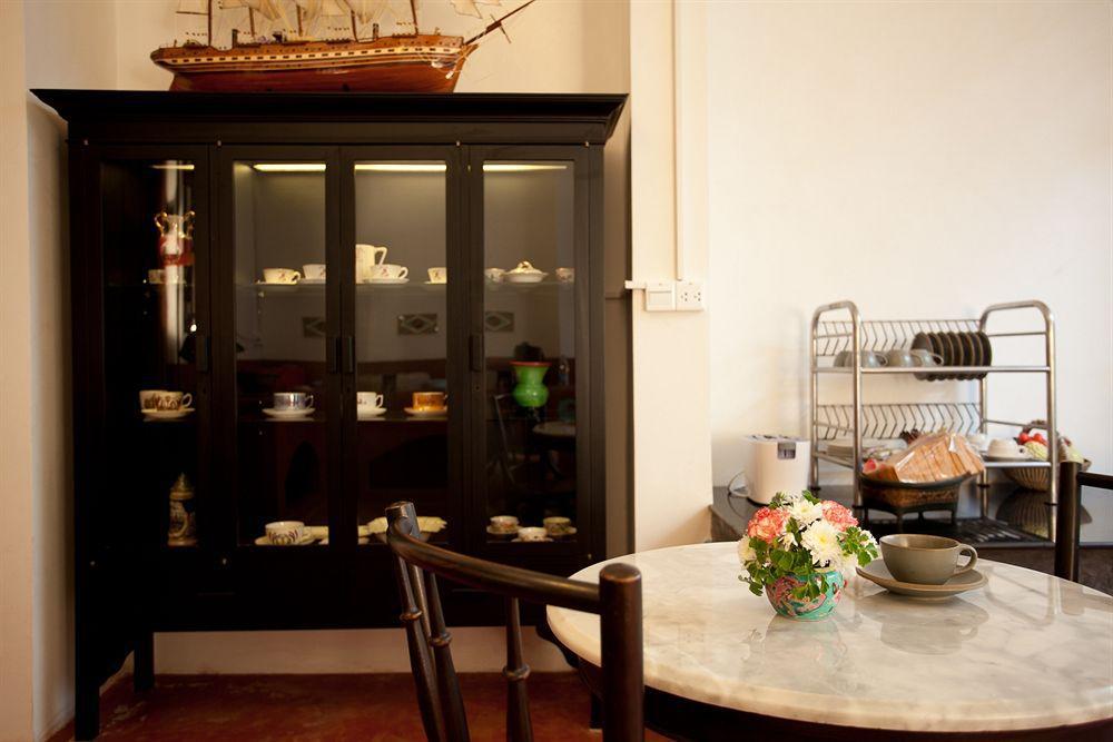 99 Oldtown Boutique Guesthouse Sha Extra Plus Phuket المظهر الخارجي الصورة
