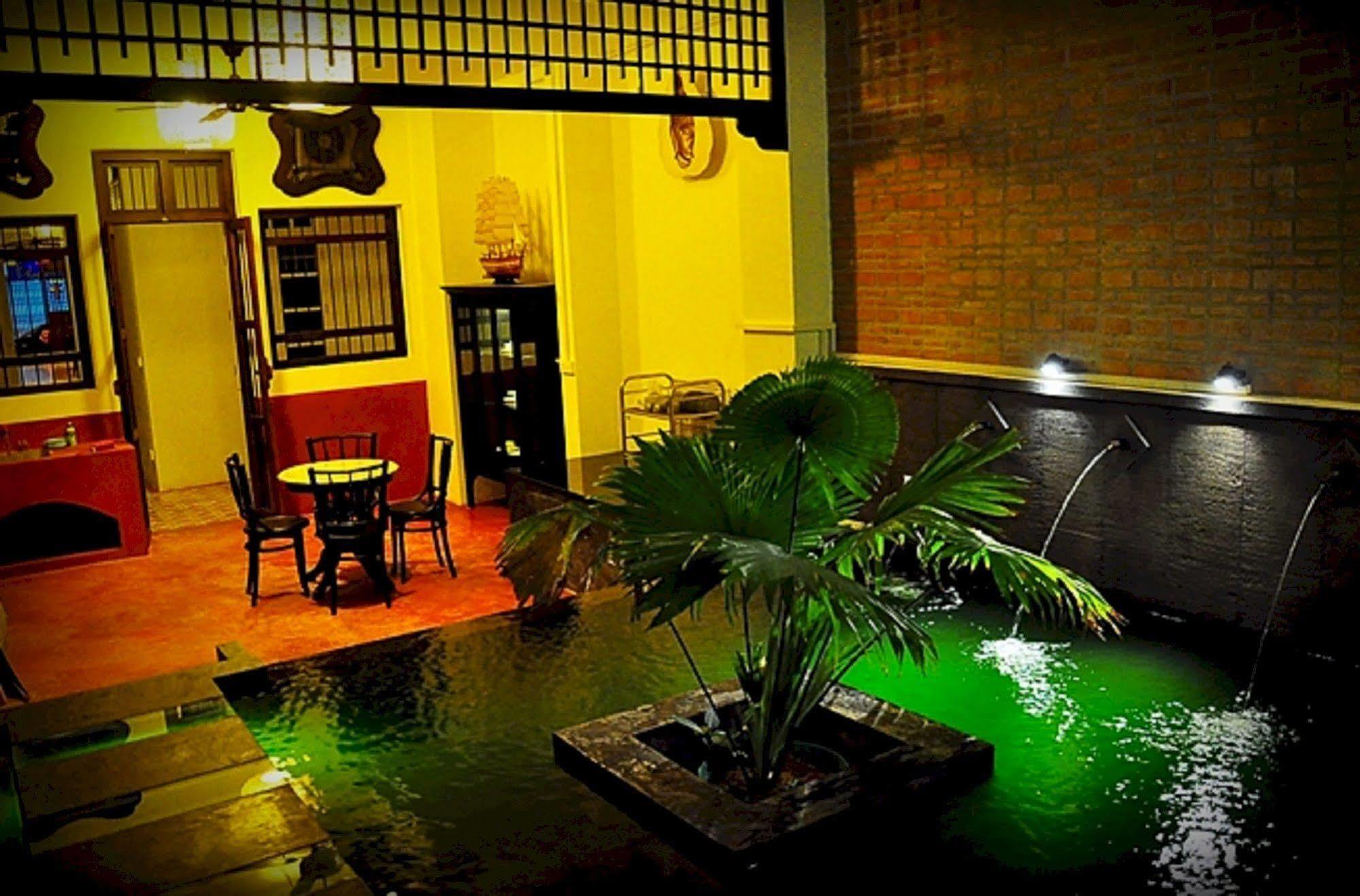 99 Oldtown Boutique Guesthouse Sha Extra Plus Phuket المظهر الخارجي الصورة